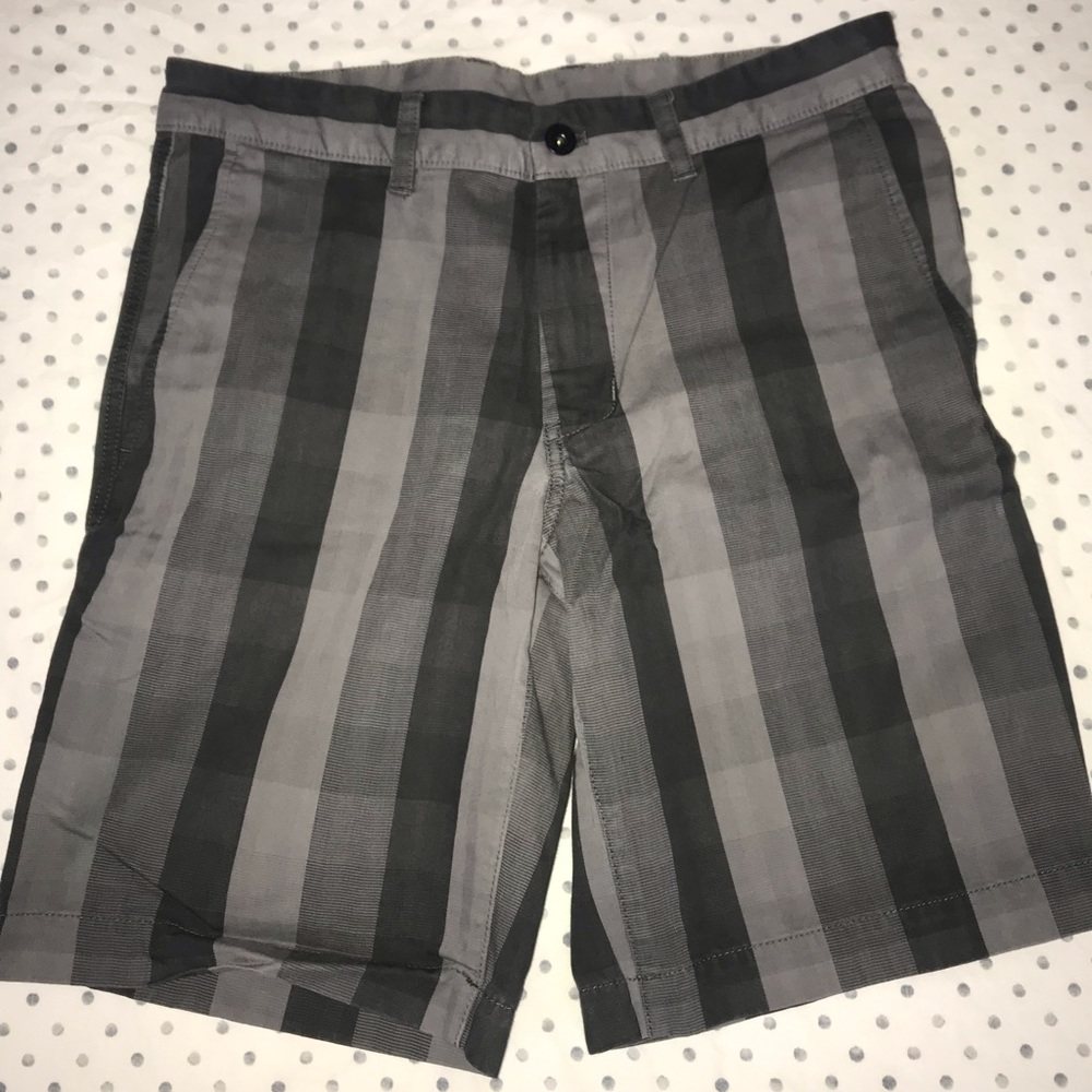 Bundle North Face & Vans shorts